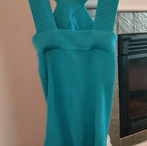 Top - Picture 3 of 4